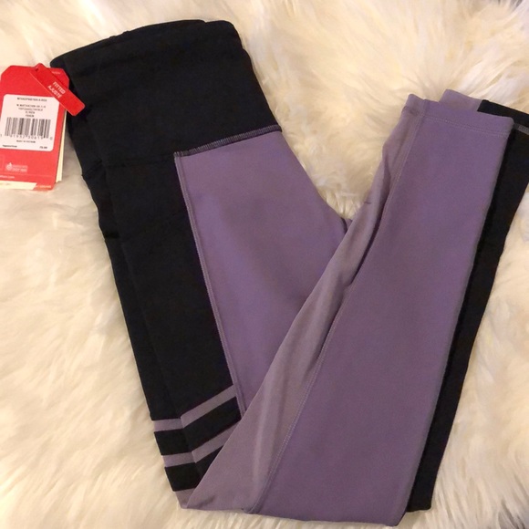 The North Face WOMEN’S HIGH-RISE Leggings - Picture 3 of 5